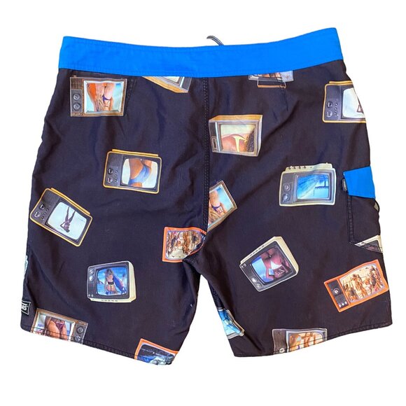 Vans Off the Wall Boardshorts Mens 36 Bikini Women in Tv Graphic - Picture 2 of 7